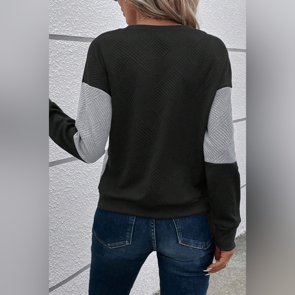 Color Block Round Neck Dropped Shoulder T-Shirt - Picture 5 of 5